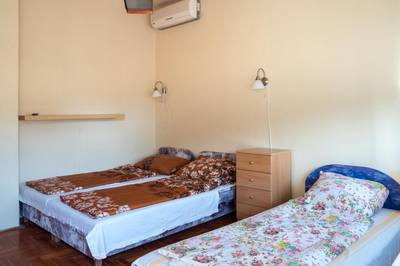 Pavai Apartman ไฮจ์ดุสโซบอสโล ภายนอก รูปภาพ